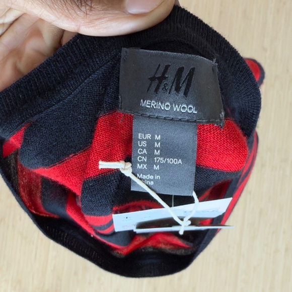 H&M Merino Wool Long Sleeve - Picture 6 of 6